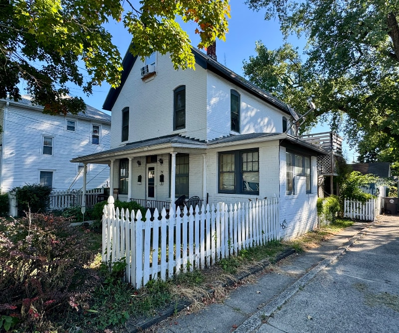 Foto principal - 701 Edgewater Ave