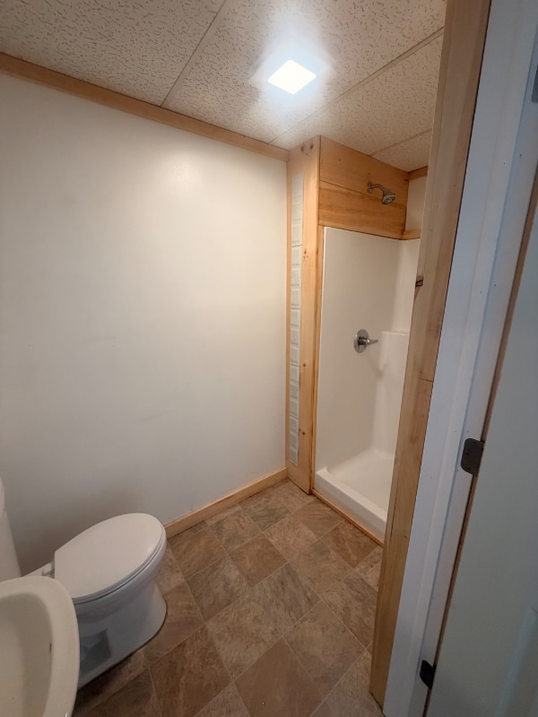 Building Photo - 109 Railroad St