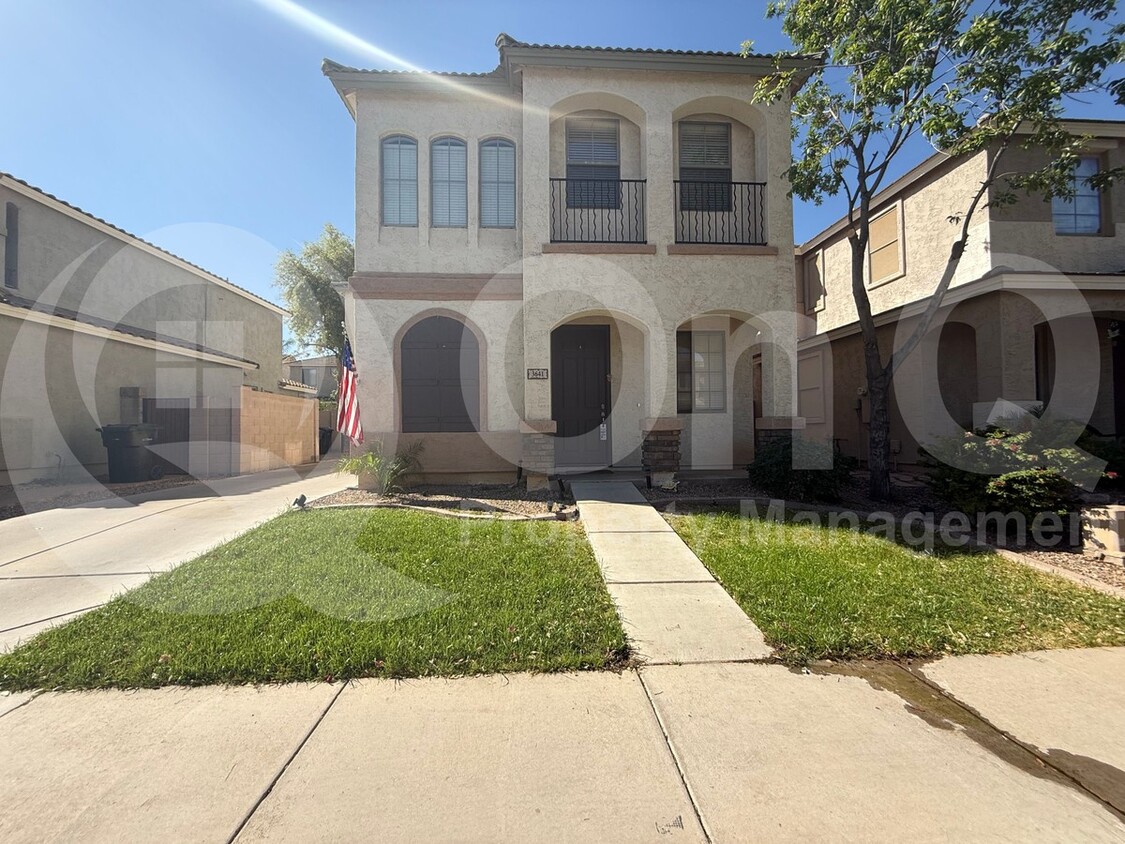 Primary Photo - 3641 E Moreno St