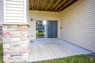 2BR, 1BA - 925 SF - Wheatland Condos