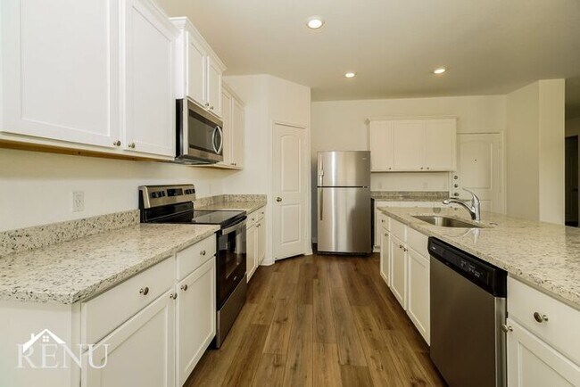 Foto del edificio - Coming Soon!