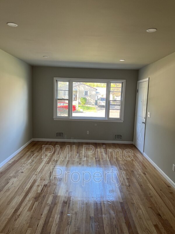 219 Bathgate Ave Unit Apt 1, South Bound Brook, NJ 08880 Condo for Rent in South Bound Brook