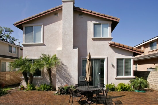 Building Photo - 6124 Maple Ct