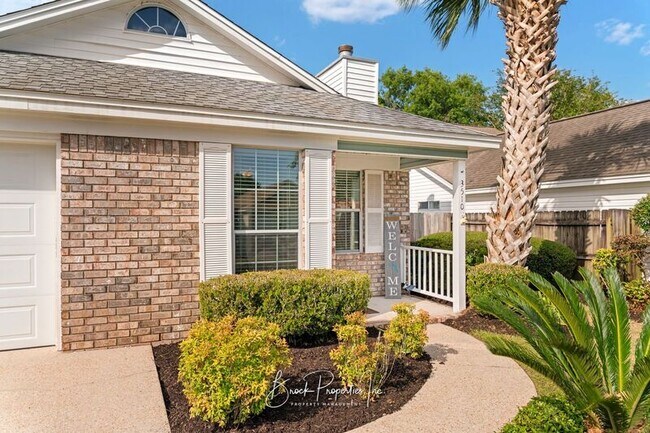 Building Photo - 3510 Silvertree Ln