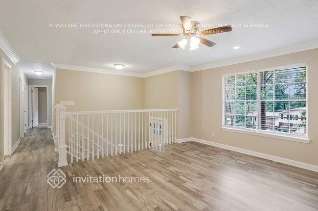 Foto del edificio - 5912 Christopher Ln