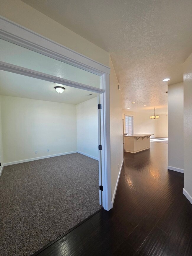 Foto del edificio - 4015 St Paul Ln