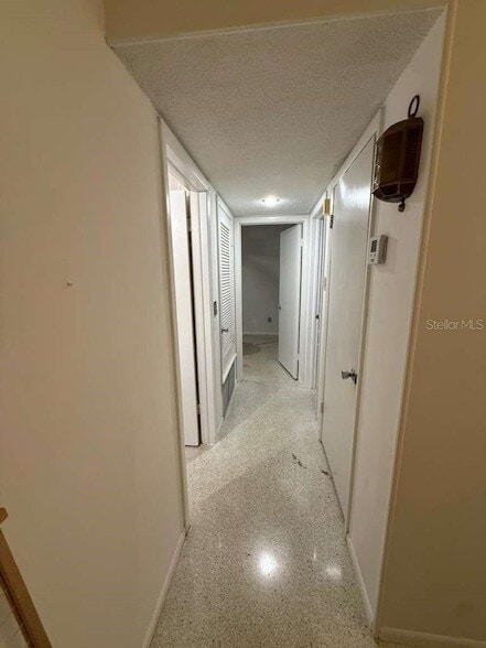 Foto del edificio - 21385 Gibralter Dr