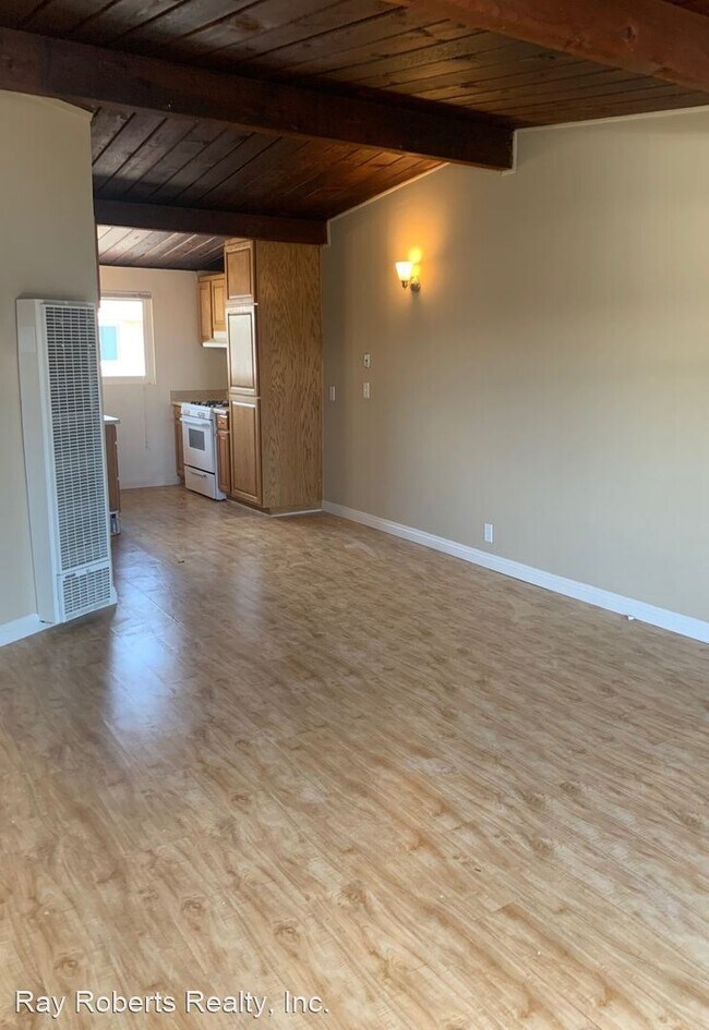 Foto del edificio - 2257-2261 Maple St