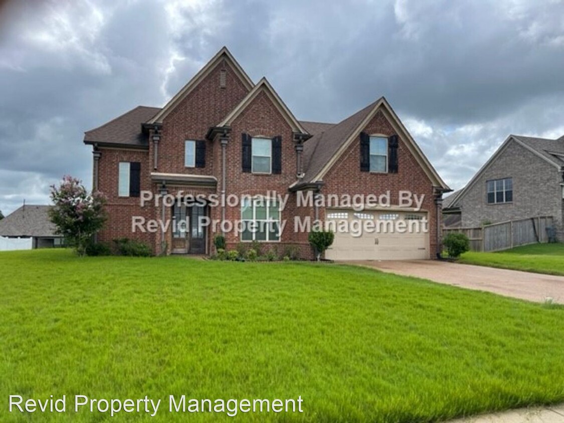 Primary Photo - 4 br, 2.5 bath House - 2186 N. Forest Hill...