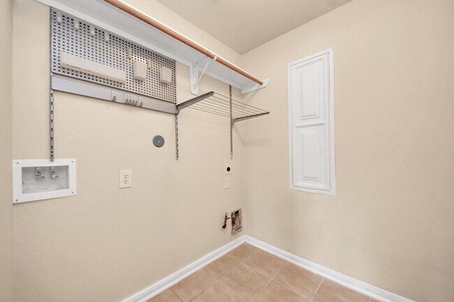 Foto del edificio - 13603 Palmer Springs Dr