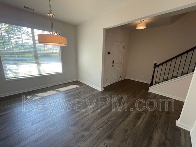 Building Photo - 6058 High Top Lane