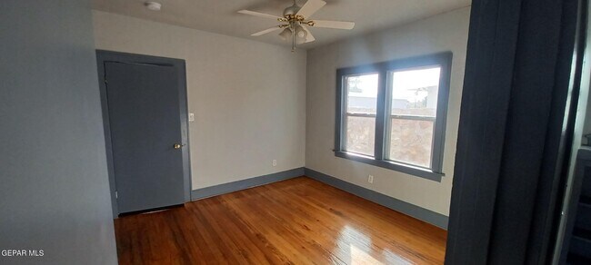 Building Photo - 4108 Pershing Dr