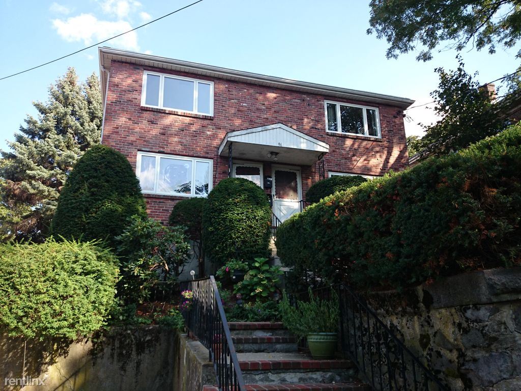 Primary Photo - 96 Academy Hill Rd