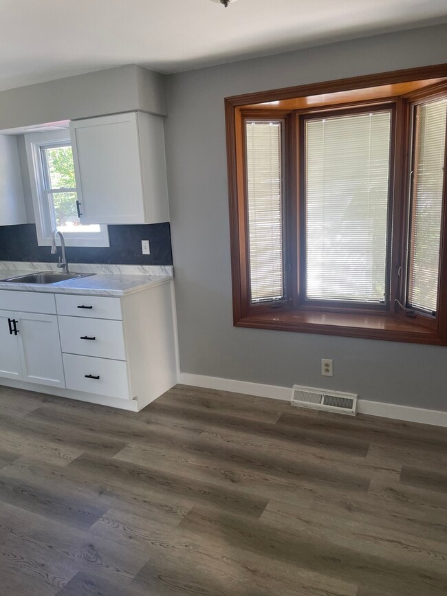 Foto del edificio - 2850 Northglen Dr