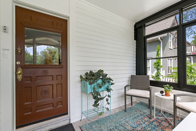 Foto del edificio - $100 Off 1st Month if Lease Starts by 5/1!