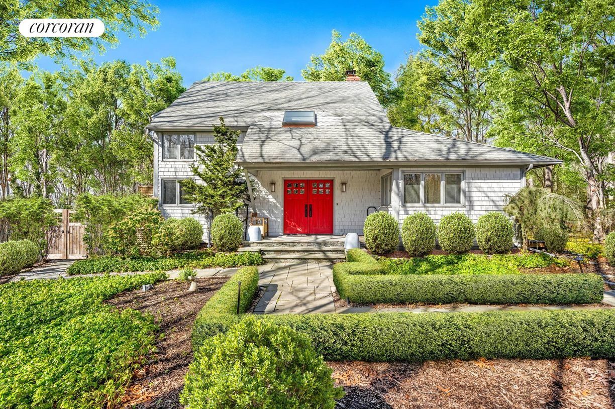 Primary Photo - 17 Larboard Dr