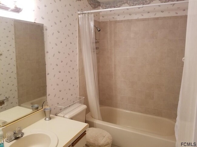 Building Photo - 30 Kings Colony Ct