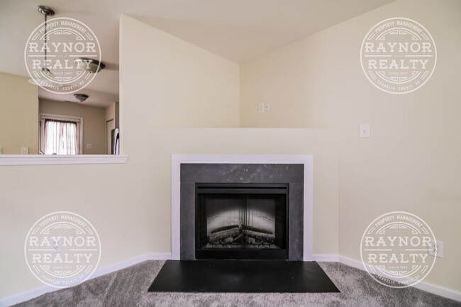 Foto del edificio - Rent Credit! Super Value - North Raleigh E...