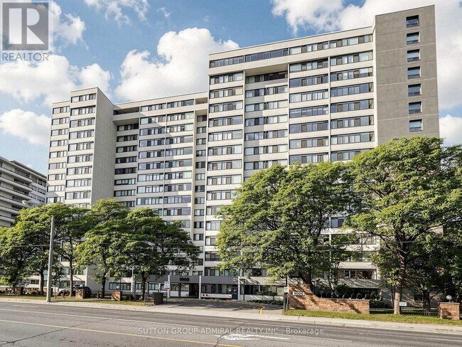 Photo du bâtiment - 3000 Bathurst St