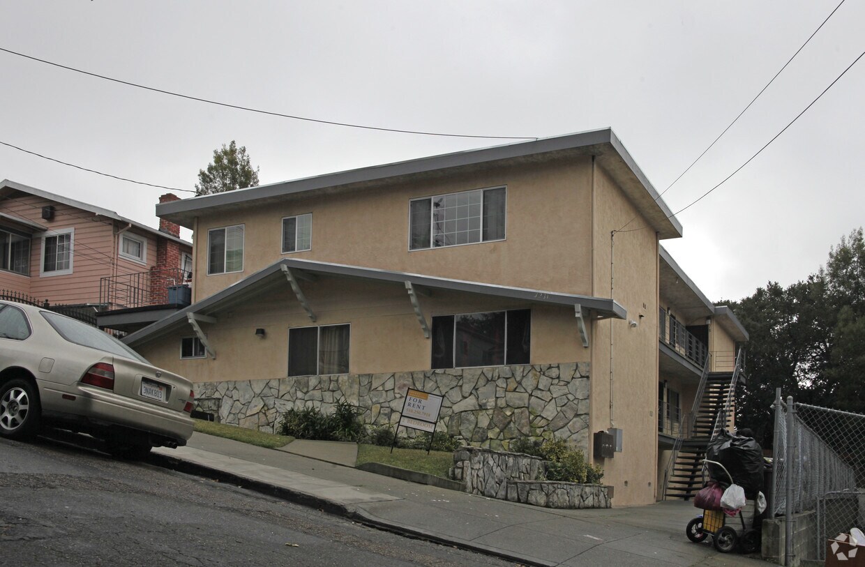 Primary Photo - 3231 Prentiss St