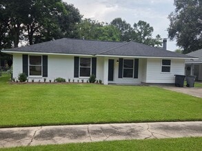 Building Photo - 1757 Southland Ct