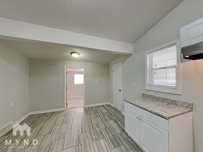 Building Photo - 3231 Tena Ruth Cove