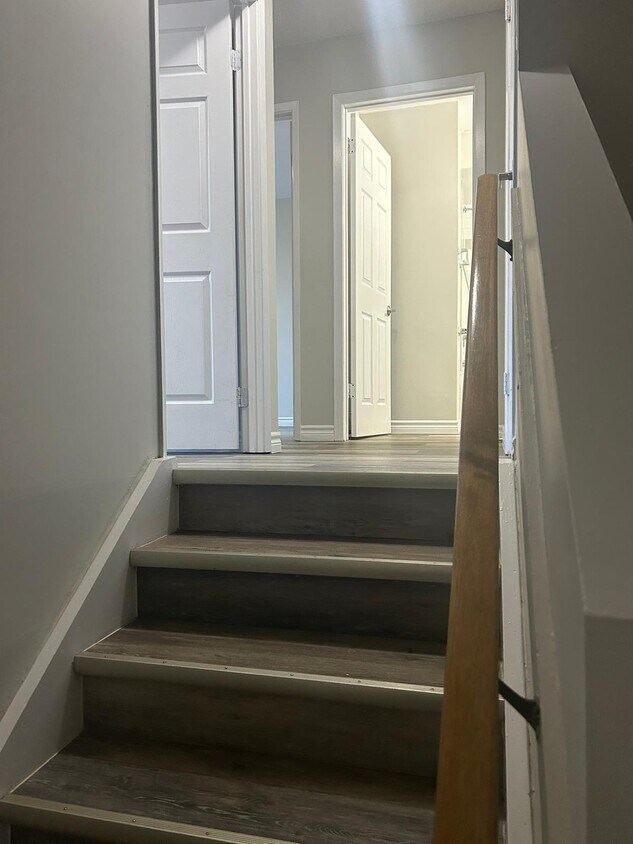 Photo du bâtiment - Beautiful Two-Bedroom Townhouse for Rent