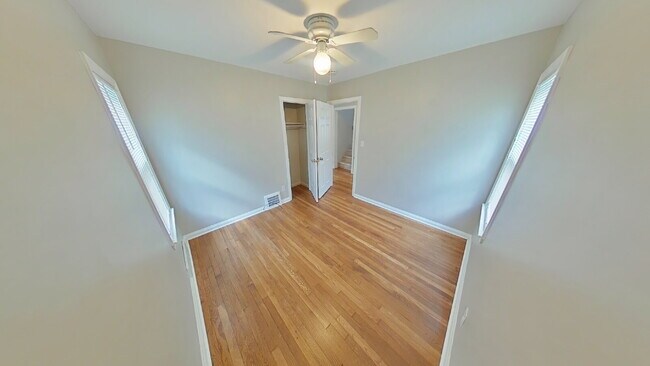 Foto del edificio - "3-Bed Haven with Granite Touches in St. Clair Shores – Perfect for Cozy Living!"