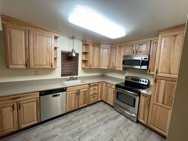 Foto del edificio - 2 br, 1 bath House - 2223 Mercier Street