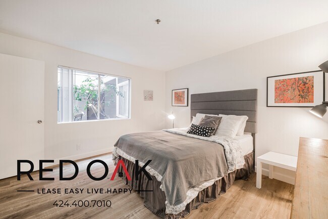 Foto del edificio - 1755 El Cerrito Pl