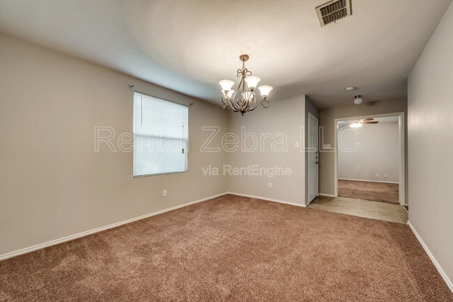 Building Photo - 2909 Goldenrod Dr