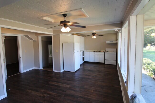 Kitchen - 4108 Ms-15