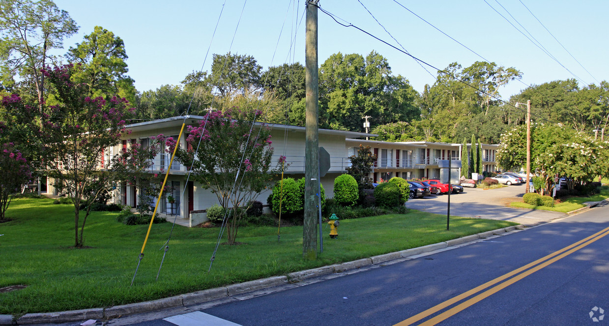 Primary Photo - Arlington Apartments