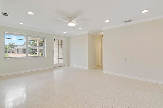 Building Photo - 1600 Venus Ave