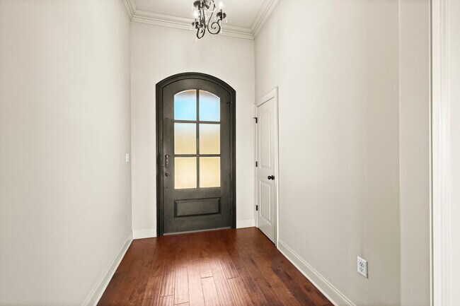 Foto del edificio - 16923 Bradford Ave