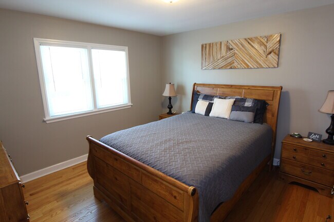 Bedroom #2 - 8905 W Burleigh St