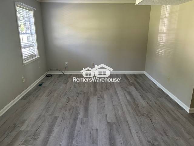 Foto del edificio - 839 Linbard Ln