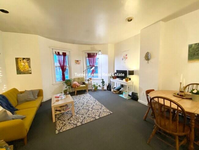 Foto del edificio - 30 S Huntington Ave