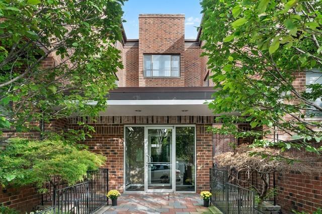 Foto del edificio - 1651 N Dayton St