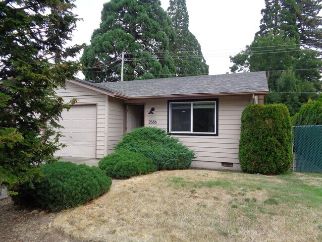 Foto del edificio - 2586 Wintergreen Ave NW