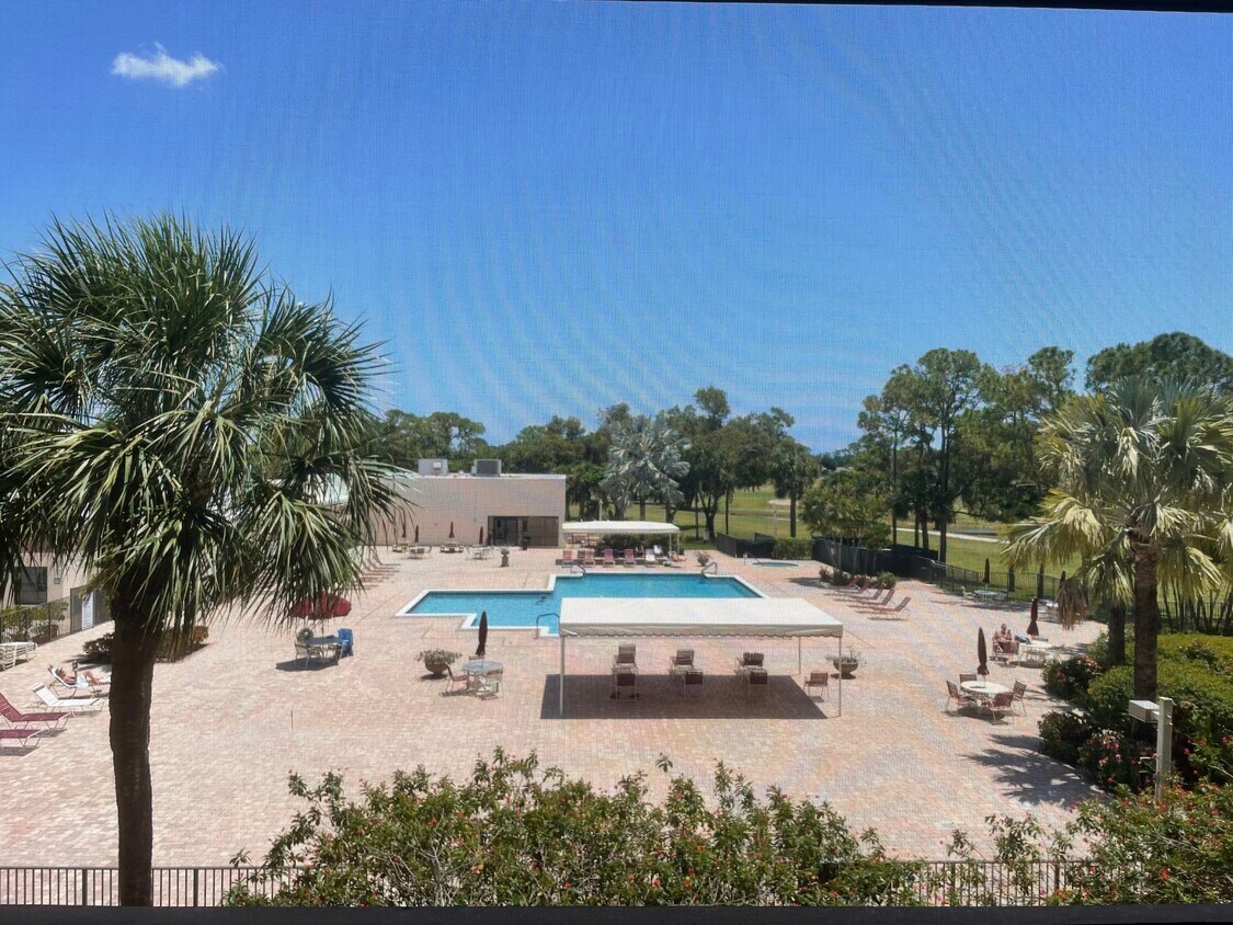 4640 Lucerne Lakes Blvd W Unit 303, Lake Worth, FL 33467 Condo for