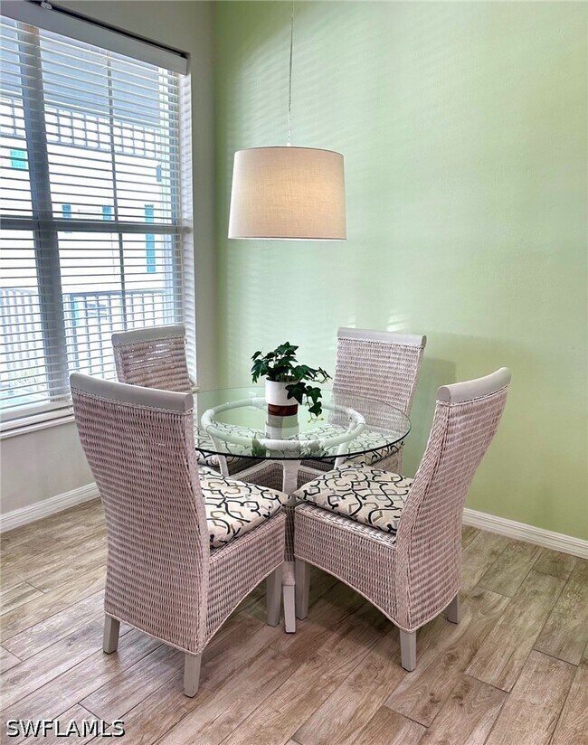 Foto del edificio - 7895 Mahogany Run Ln