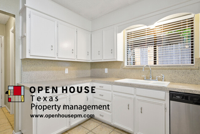 Foto del edificio - 5703 Sagebrush Trail, Arlington