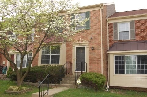 Building Photo - 8212 Londonderry Ct