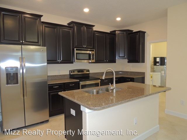 Building Photo - 3 br, 2.5 bath House - 13327 PENSHURST LN