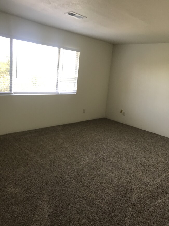Bedroom - 1281 Burton Ct