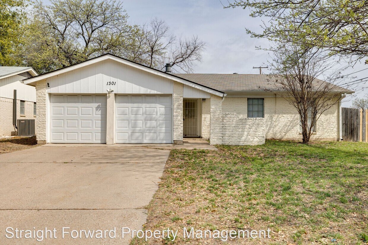 Foto principal - 3 br, 2 bath House - 1301 Montclair St