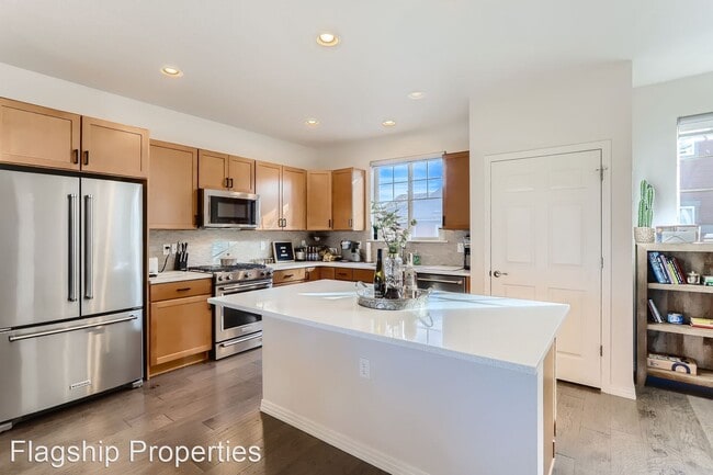 Building Photo - 4 br, 4 bath House - 533 Brennan Circle
