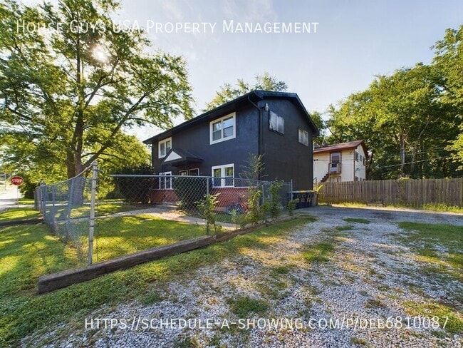 Foto del edificio - 3611 E 69th St