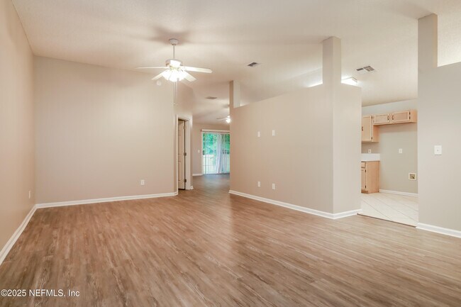 Building Photo - 2856 Tuscarora Tr